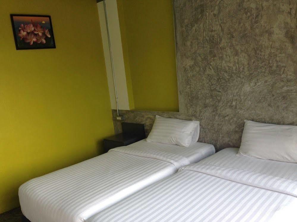 Pornsiri Hotel Sisaket Εξωτερικό φωτογραφία